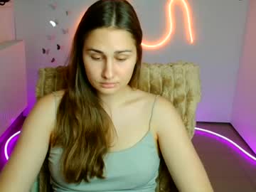 lora_kisses