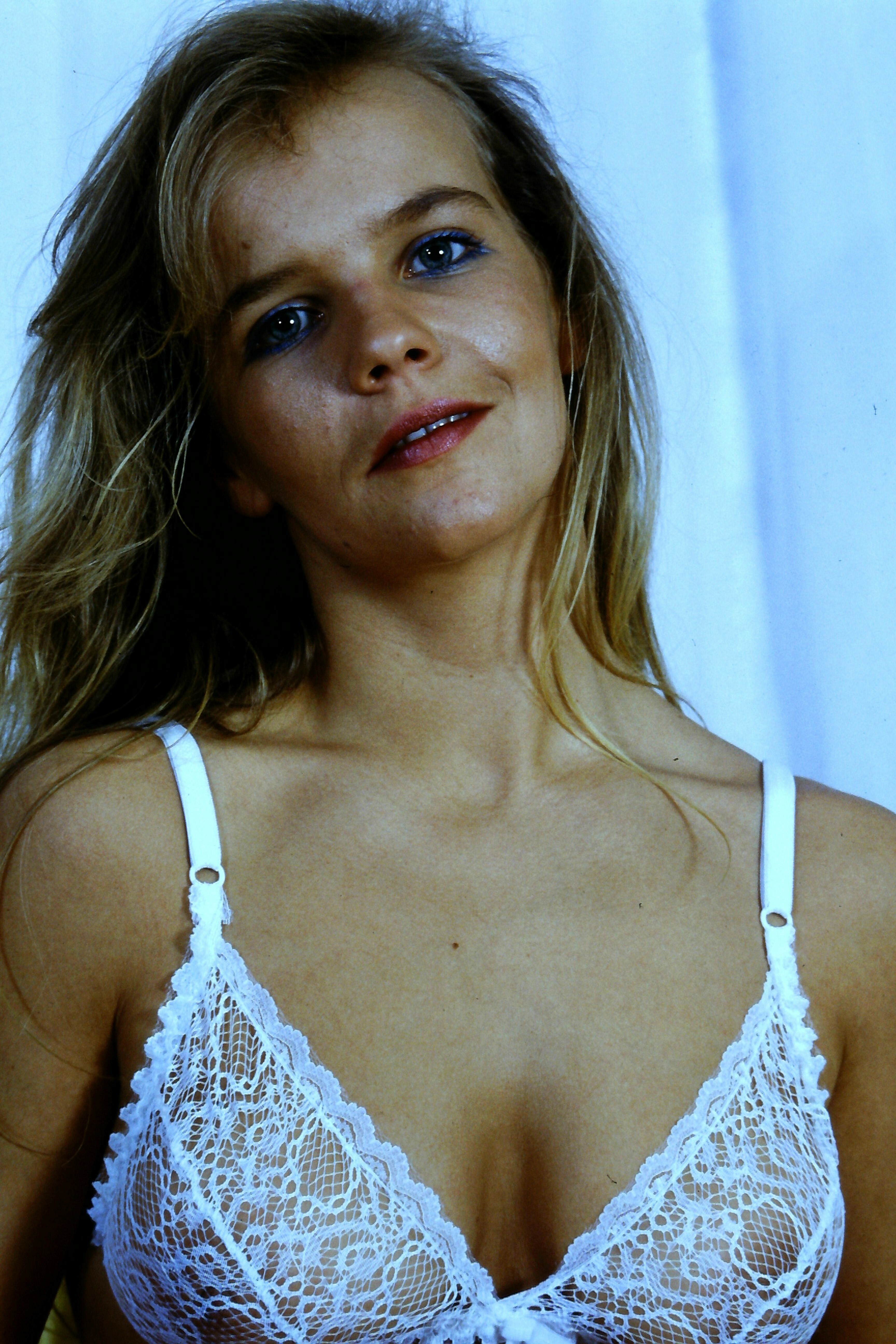 Perfectly Filled Vintage Bras — 32