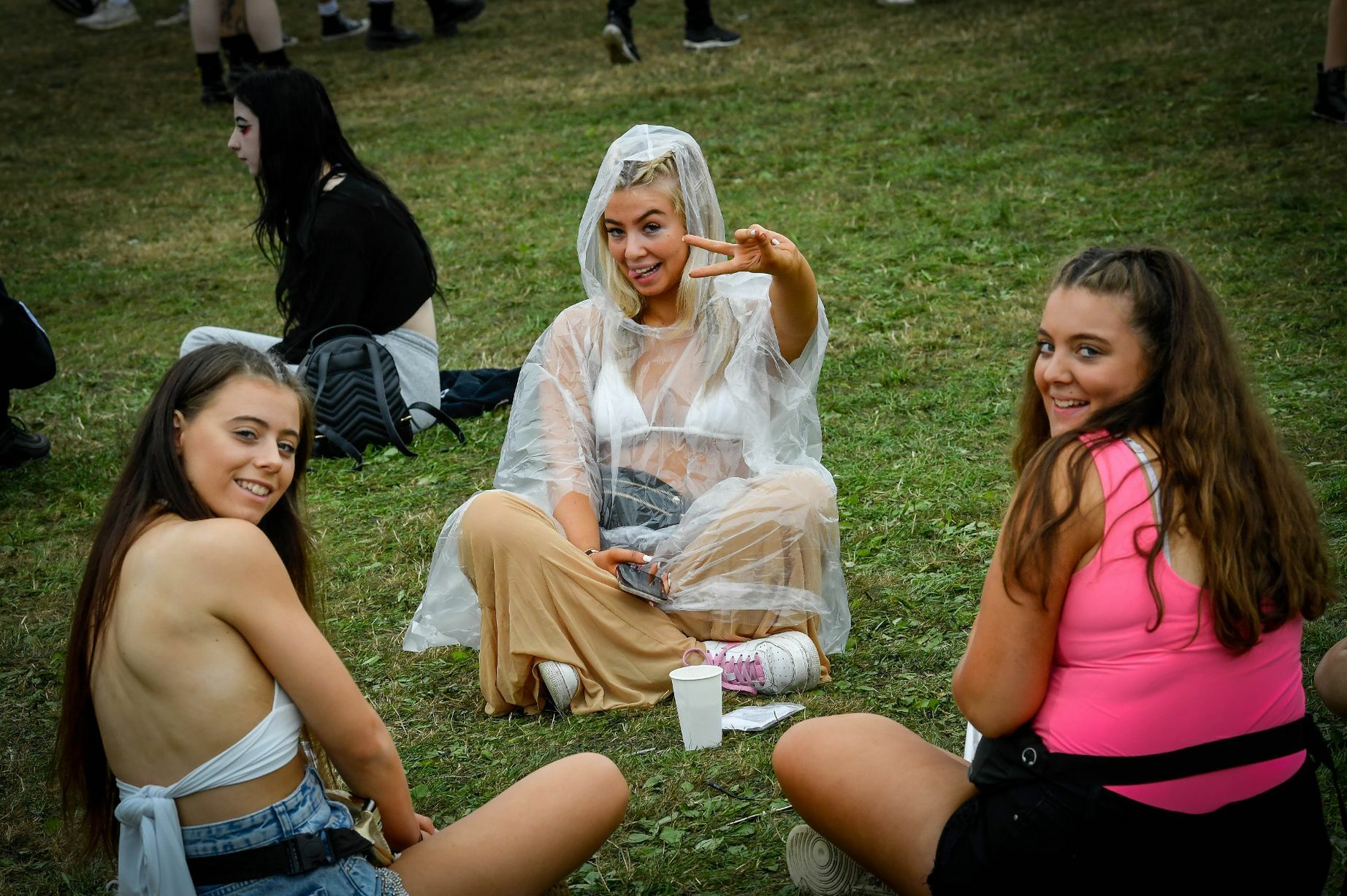 Parklife slags make my tiny dick hard — 12