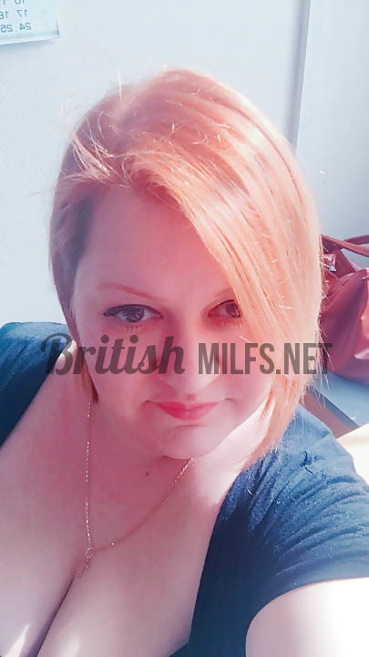 Fat arsed redhead british milf - bbw ginger mature — 17